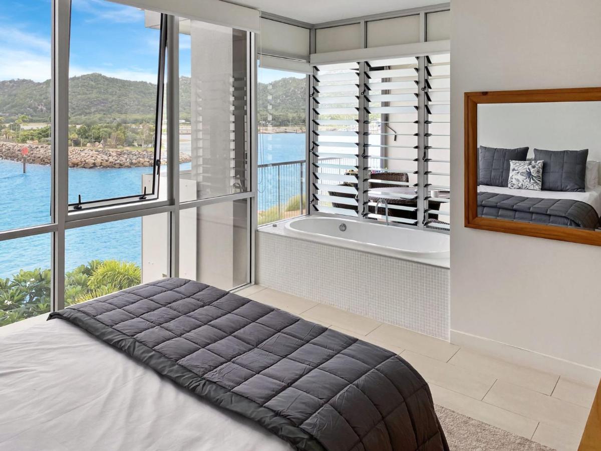 1 Bright Point 2303 Nelly Bay